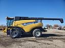 2013 New Holland CR8090 Image