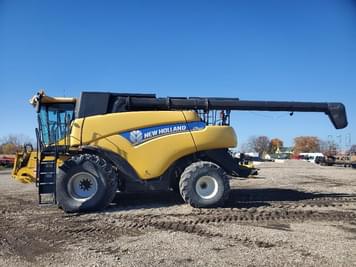 Main image New Holland CR8090
