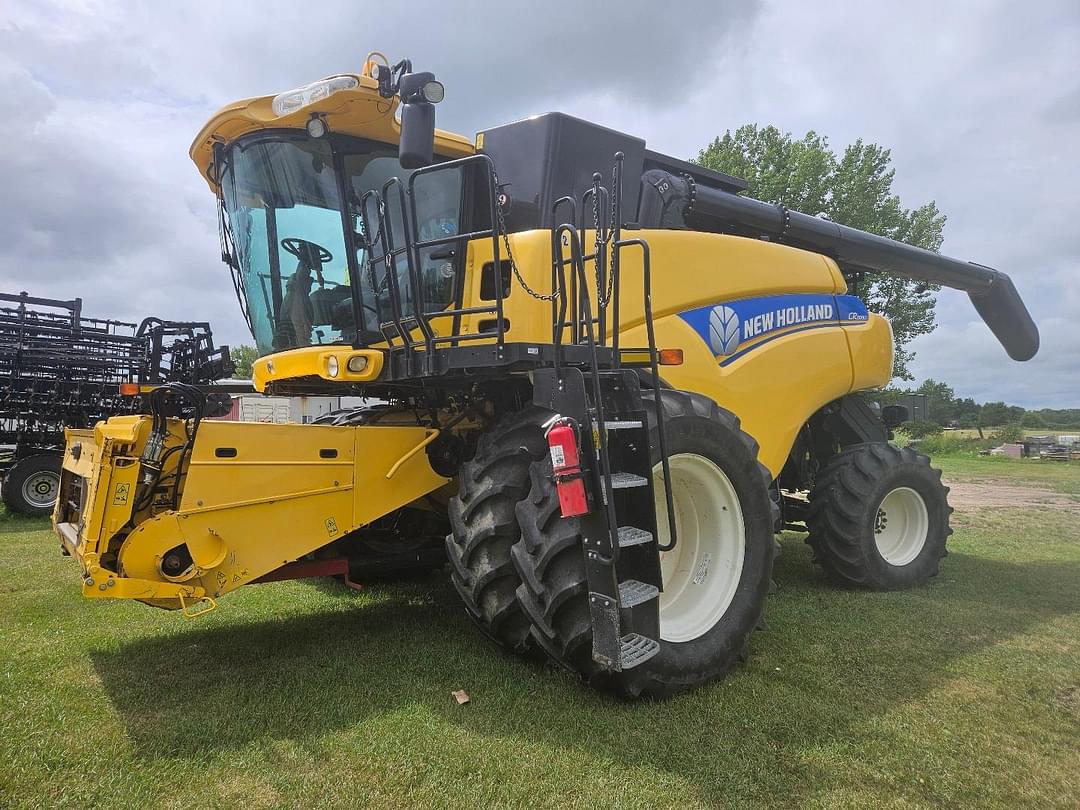 Image of New Holland CR8090 Primary image