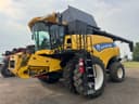 2013 New Holland CR8090 Image