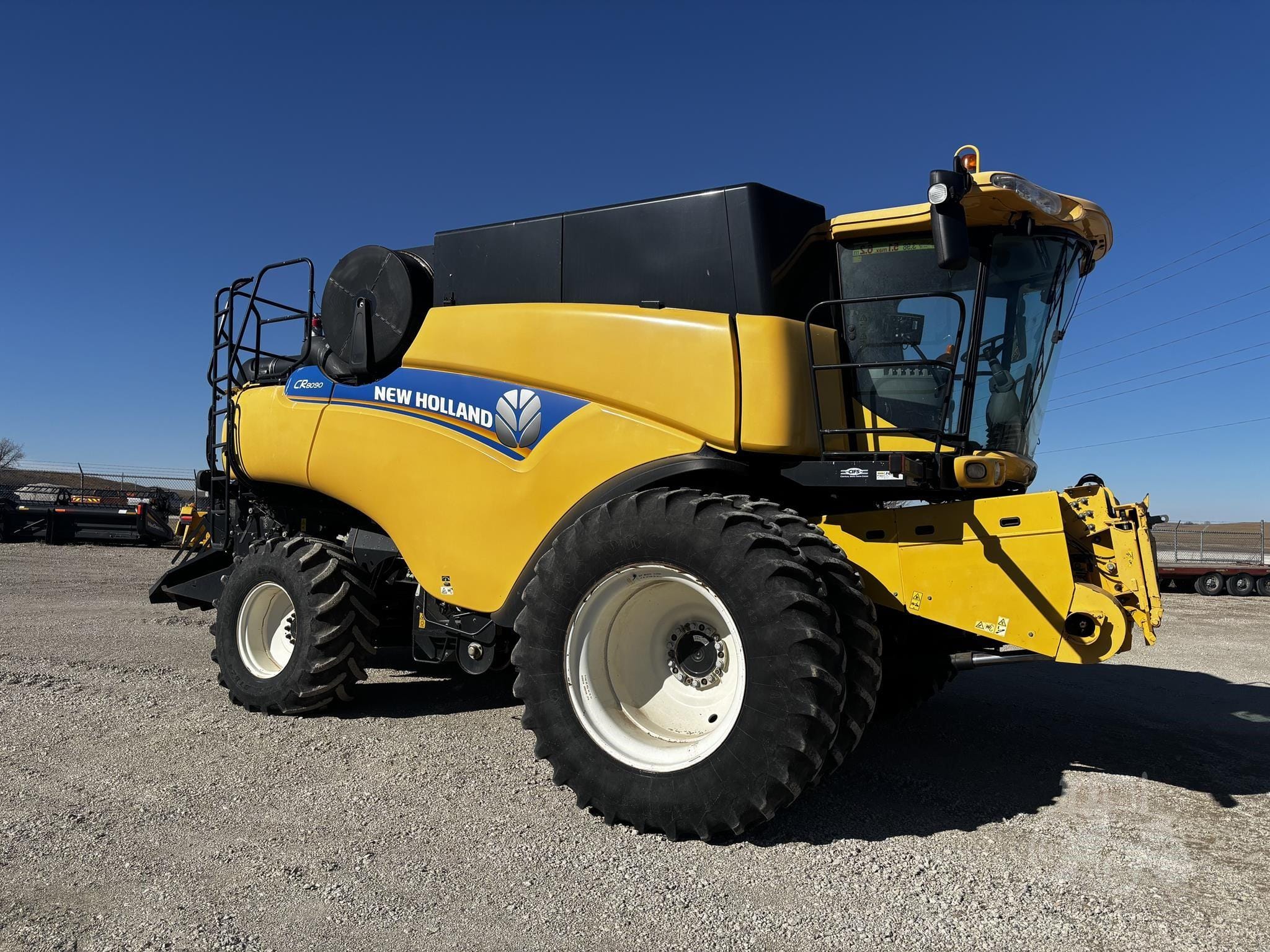 2013 New Holland CR8090 Equipment Image0