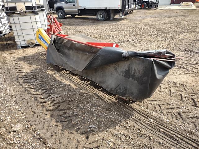 Image of New Holland H6740 equipment image 4