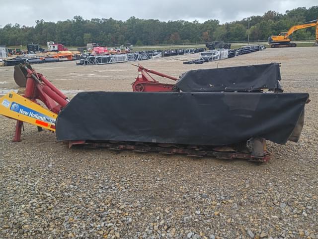 Image of New Holland H6750 equipment image 4