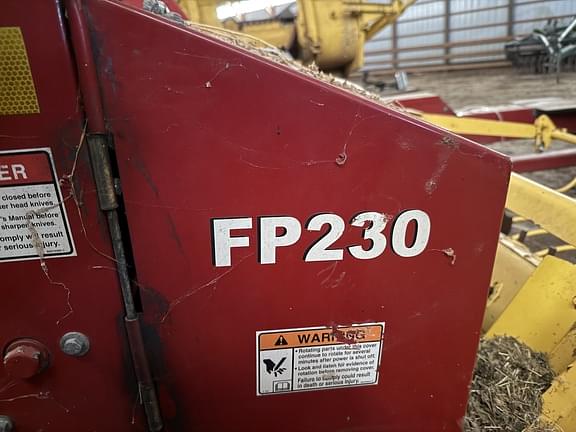 Image of New Holland FP230 equipment image 2