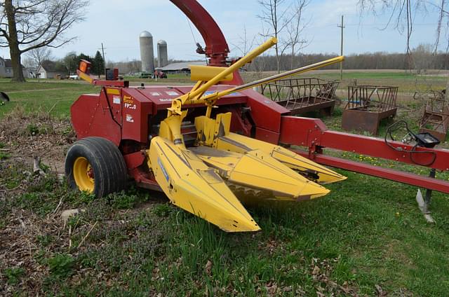 Image of New Holland FP230 equipment image 1