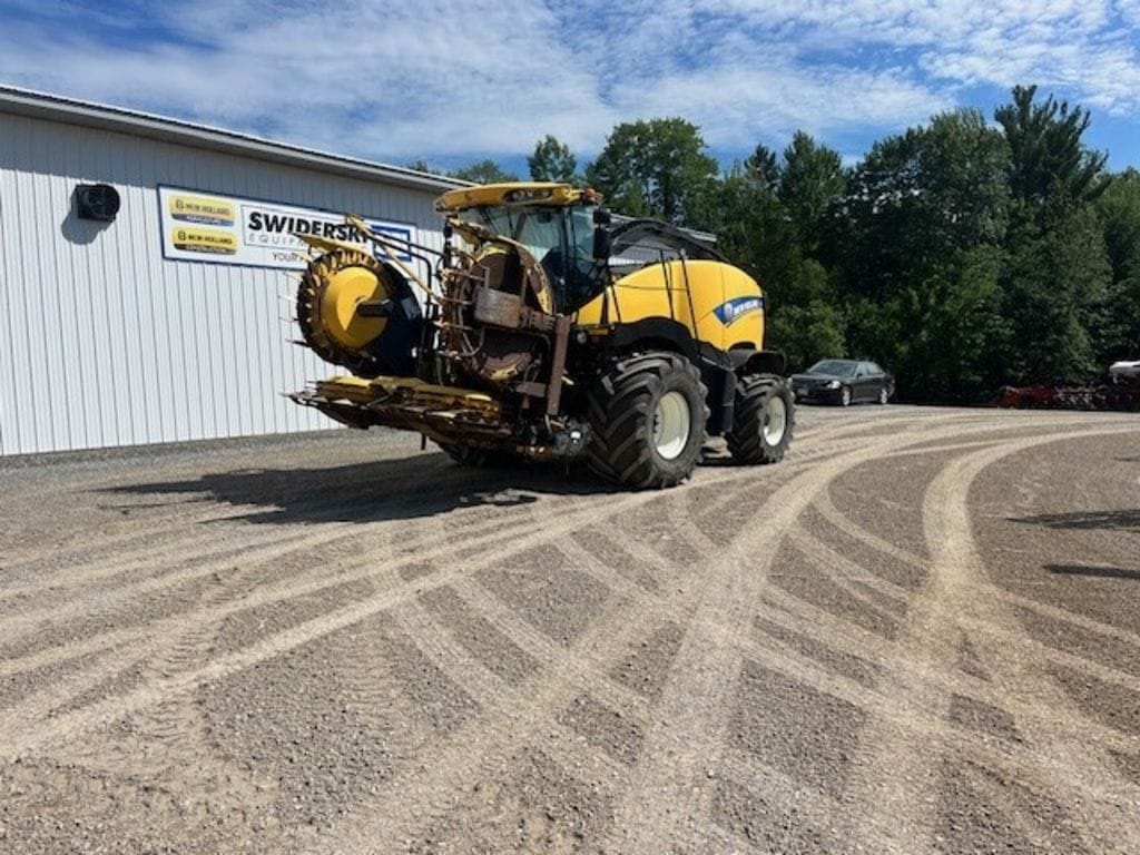 2013 New Holland FR600 Equipment Image0
