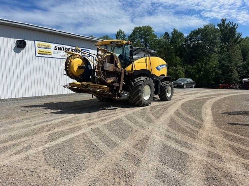 2013 New Holland FR600 Equipment Image0