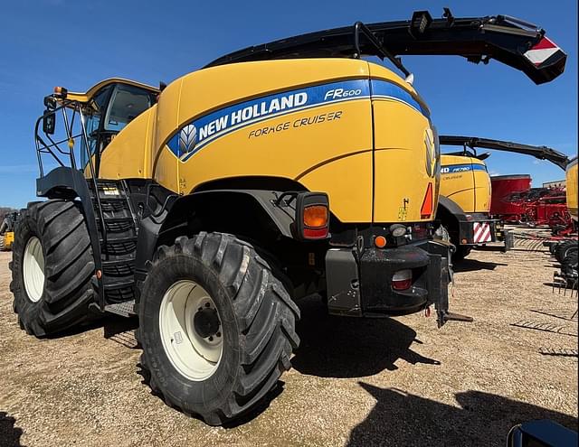 Image of New Holland FR600 equipment image 4