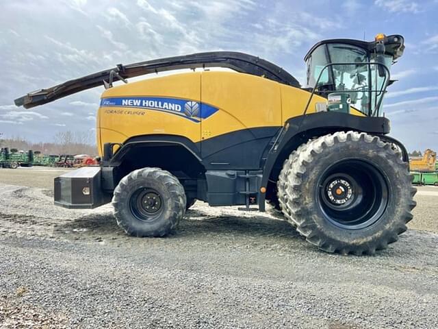 Image of New Holland FR850 equipment image 3