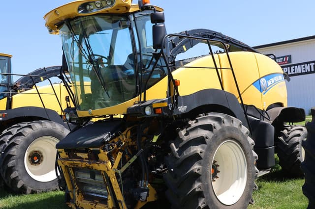 Image of New Holland FR850 equipment image 2