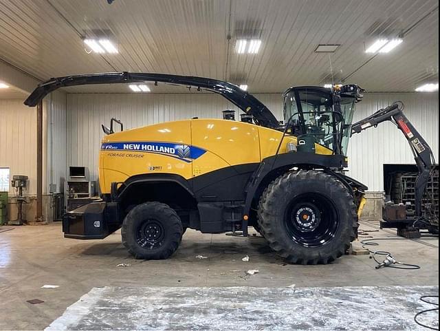 Image of New Holland FR850 equipment image 1