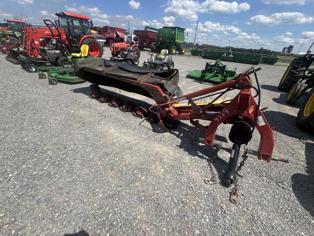 Image of New Holland H6740 equipment image 1