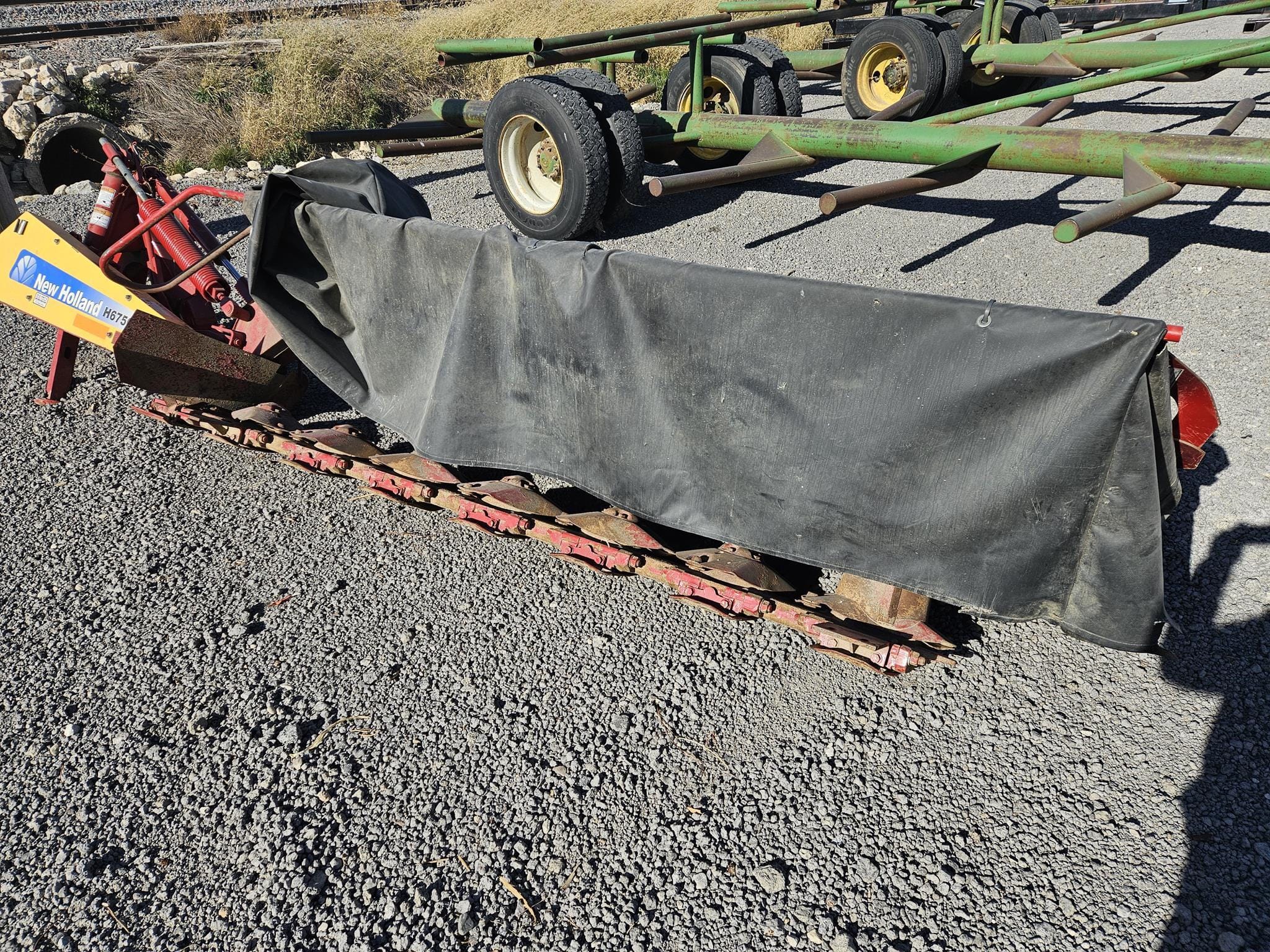 2013 New Holland H6750 Equipment Image0