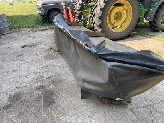 2013 New Holland H6750 Equipment Image0