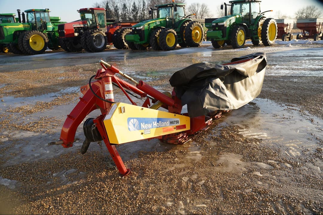 Image of New Holland H6750 Primary image
