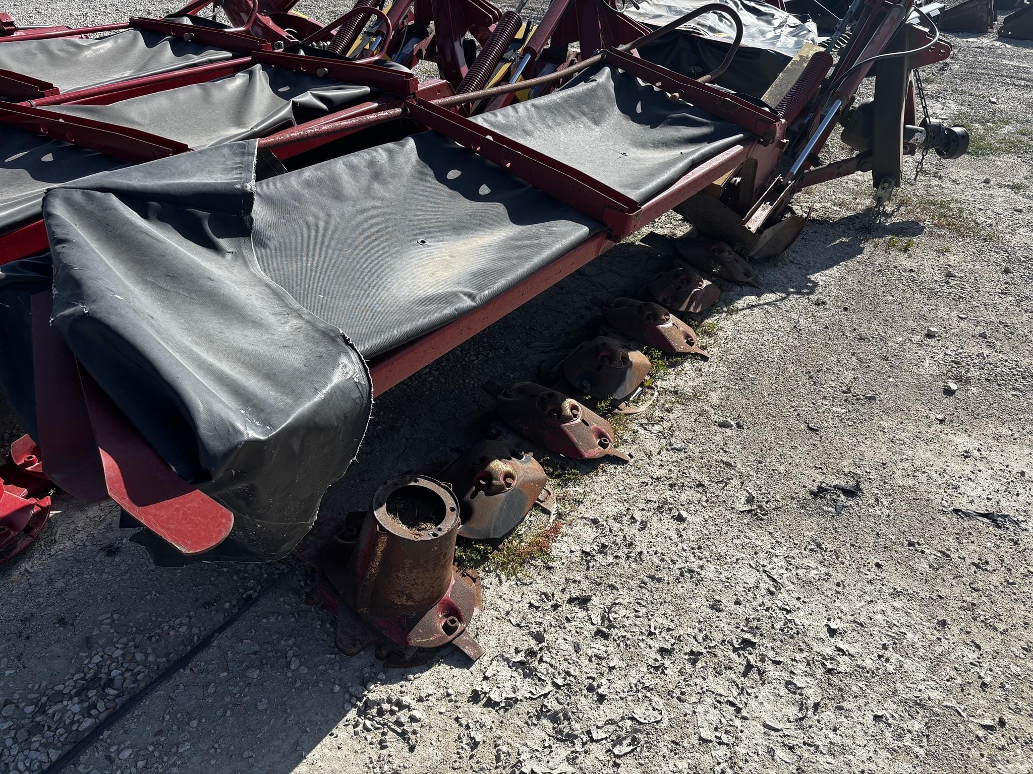 2013 New Holland H6750 Equipment Image0