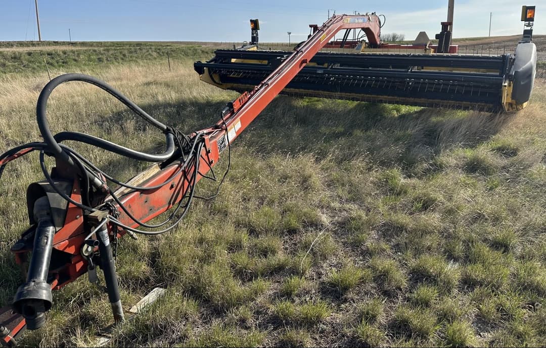 Image of New Holland H7150 Primary image