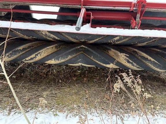 Image of New Holland H7230 equipment image 3