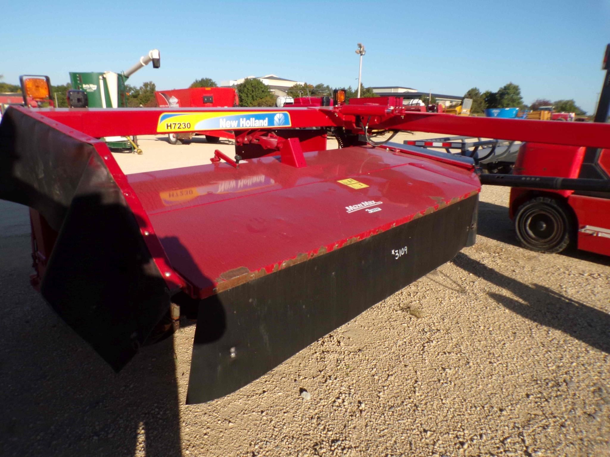 Main image New Holland H7230