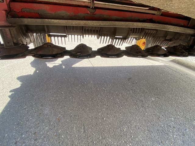 Image of New Holland H7330 equipment image 4