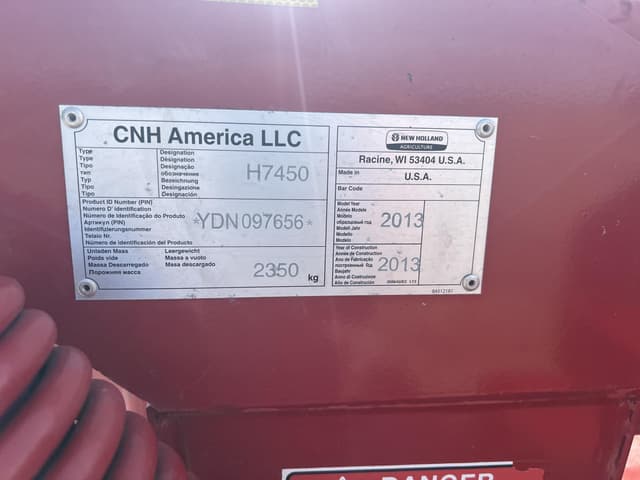 Image of New Holland H7450 equipment image 1