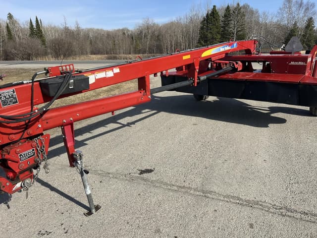 Image of New Holland H7450 equipment image 3