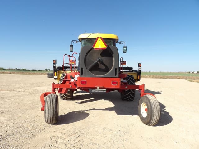 Image of New Holland H8040 equipment image 4