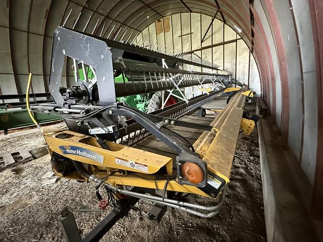 Image of New Holland H8040 equipment image 3