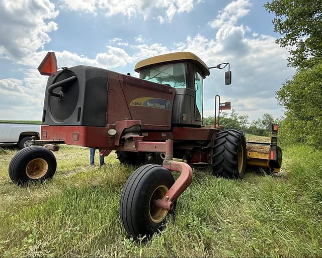Image of New Holland H8040 equipment image 2