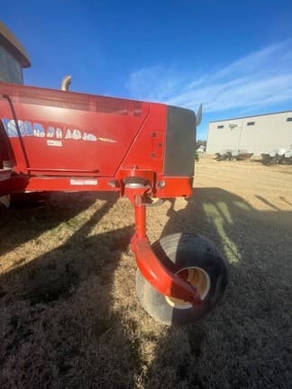 Image of New Holland H8040 equipment image 4