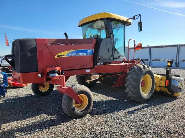Image of New Holland H8040 equipment image 2