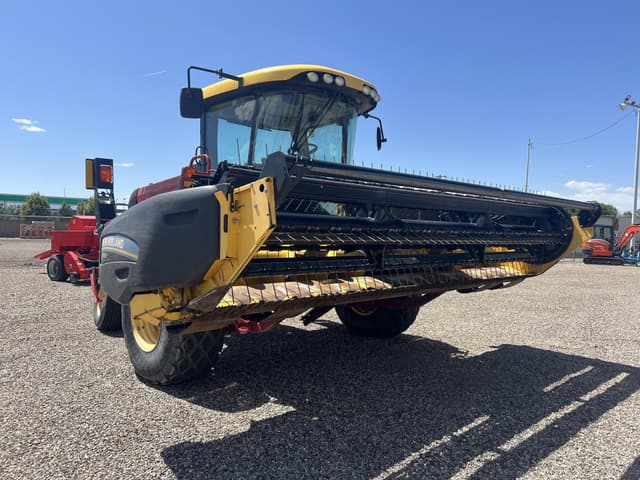 Image of New Holland H8040 equipment image 2