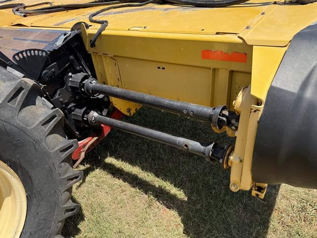Image of New Holland H8080 equipment image 2