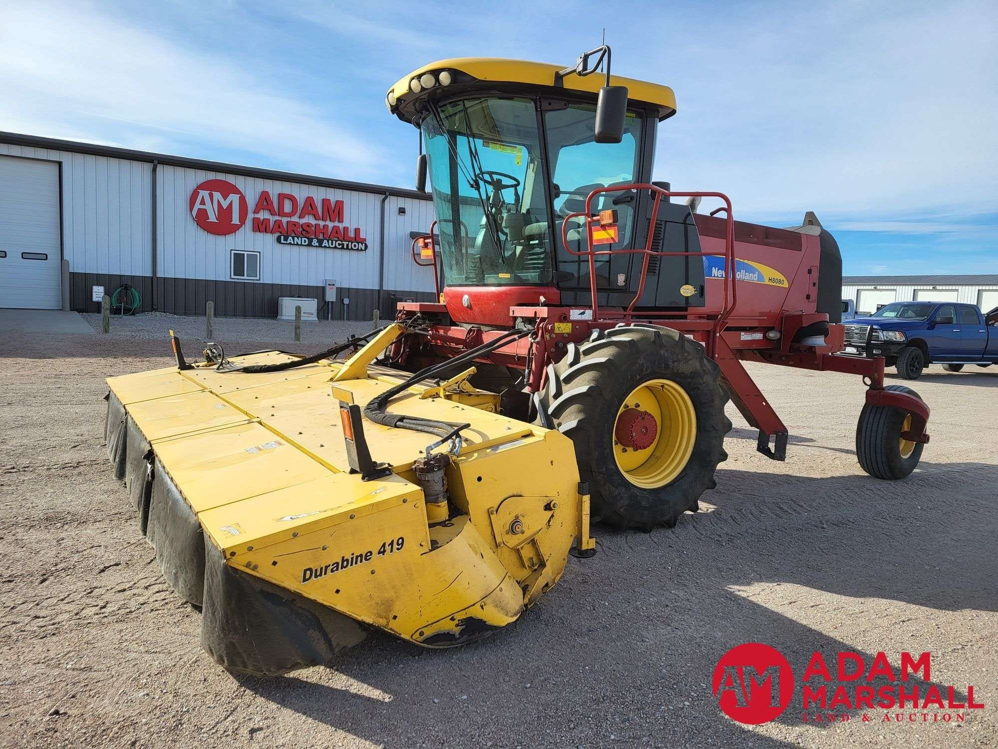 2013 New Holland H8080 Equipment Image0