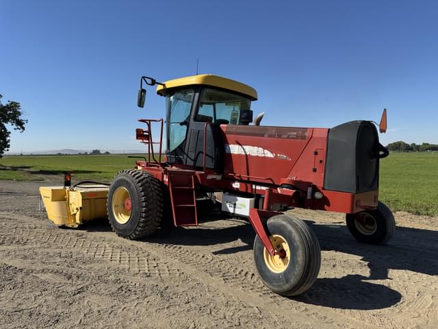 Image of New Holland H8080 equipment image 3