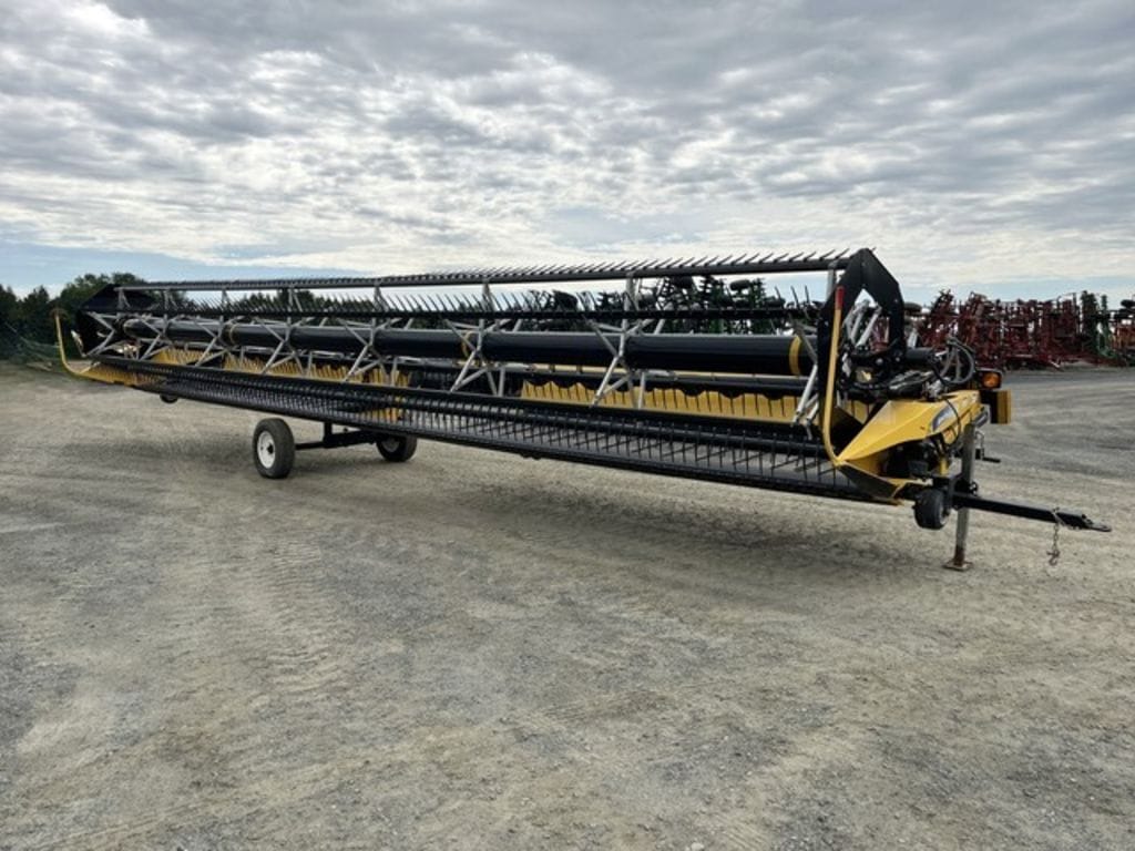 2013 New Holland HB36 Equipment Image0