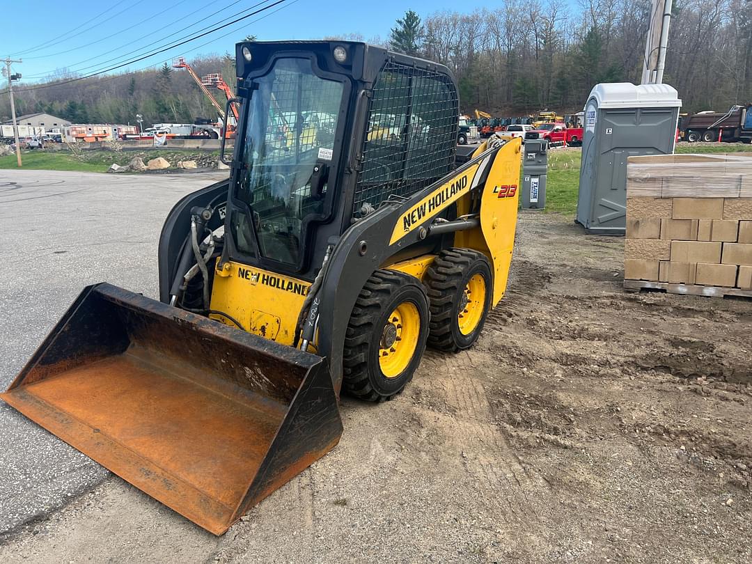 Image of New Holland L213 Primary image