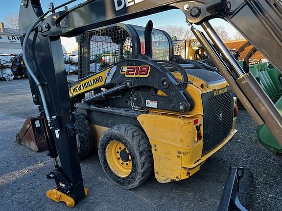 Image of New Holland L218 equipment image 1