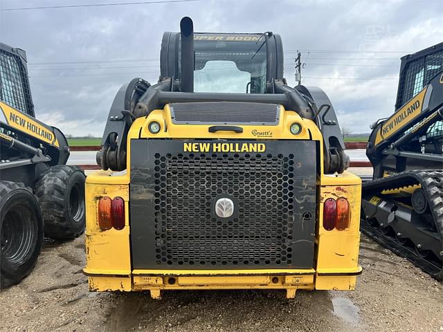 Image of New Holland L218 equipment image 3