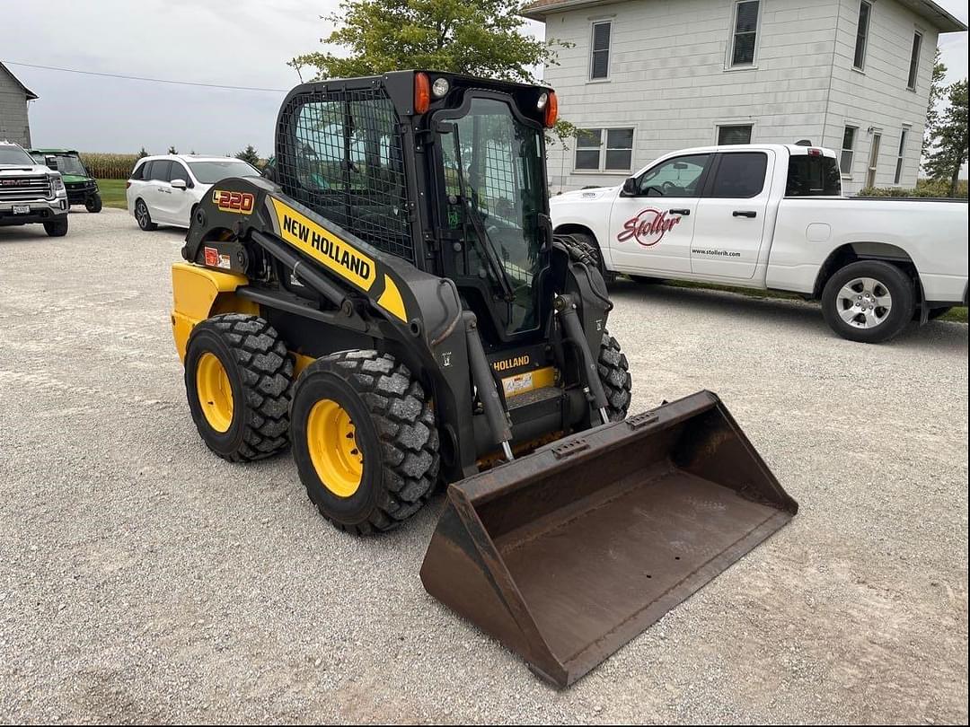 Image of New Holland L220 Primary image