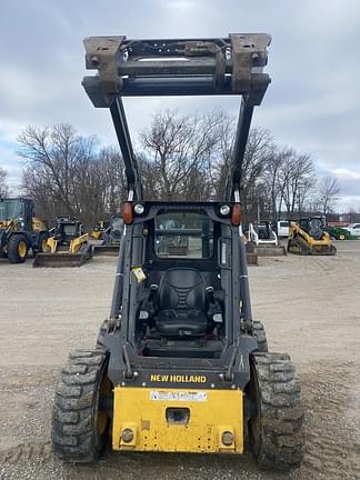 Image of New Holland L220 equipment image 3