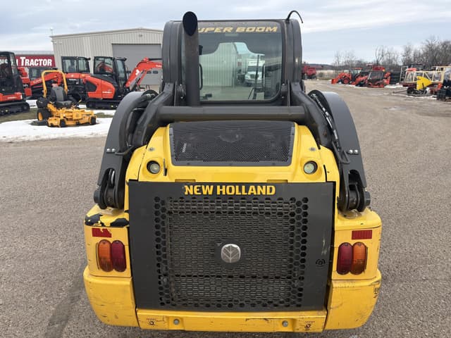 Image of New Holland L220 equipment image 3