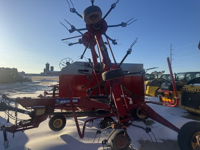 Image of New Holland ProTed 3625 equipment image 2