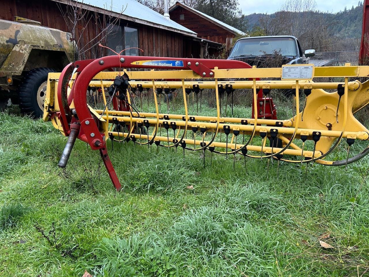 2013 New Holland Rolabar 57 Equipment Image0