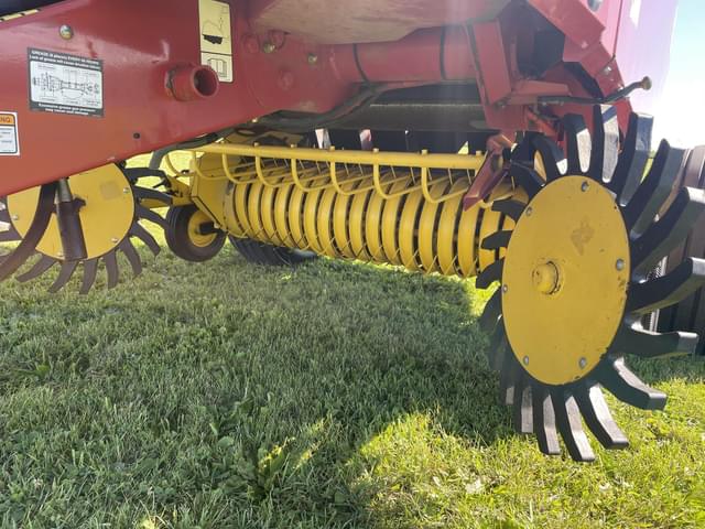 Image of New Holland RB450 equipment image 4