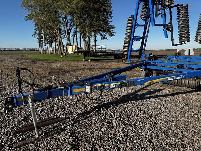 Image of New Holland SG110 equipment image 2