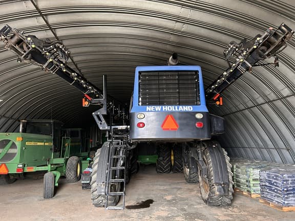 Image of New Holland SP.240F equipment image 1