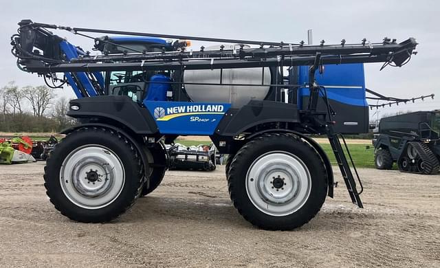 Image of New Holland SP.240F XP equipment image 1