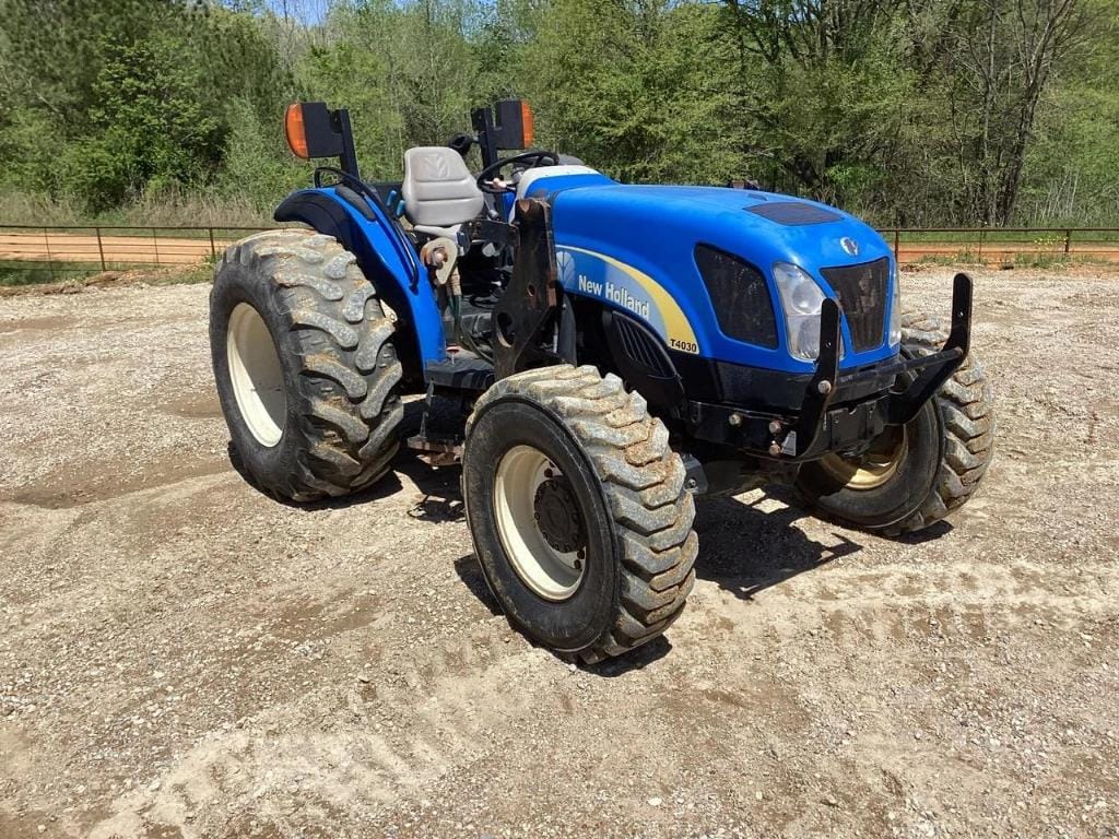 Main image New Holland T4030