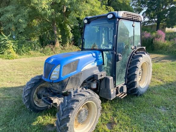 Image of New Holland T4040F Primary image